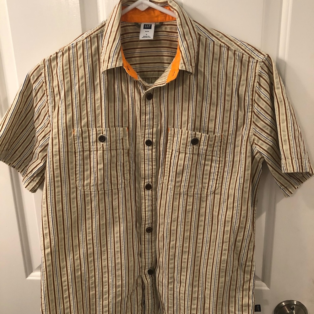 GAP button down, short sleeve striped shirt EUC